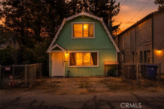 Front Image Thumbnail for CRDW26137175