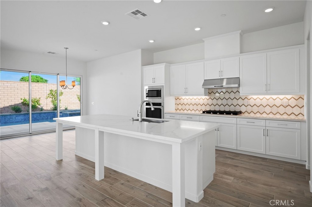 MLS #CV25238640 image #17