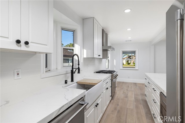 Detail Gallery Image 6 of 24 For 1821 Lake St, Huntington Beach,  CA 92648 - 3 Beds | 3/1 Baths