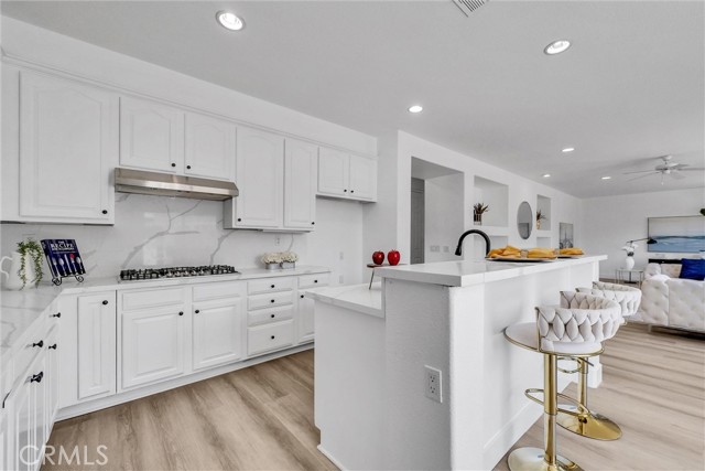 6556 Wells Springs Street, Eastvale CA: https://media.crmls.org/medias/eba74411-448c-4cda-9413-00d605e1ca60.jpg