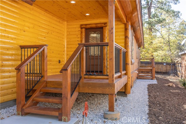418 Los Angeles Avenue, Sugarloaf CA: https://media.crmls.org/medias/eba7e49b-35e4-4c9d-94f7-cdb08e1464b7.jpg