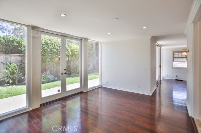 16802 Kamalii Drive, Huntington Beach CA: https://media.crmls.org/medias/eba81937-4950-4b77-9b4f-373348ca1e51.jpg