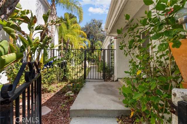 Detail Gallery Image 5 of 38 For 24632 Varese Ct, Valencia,  CA 91355 - 3 Beds | 2 Baths