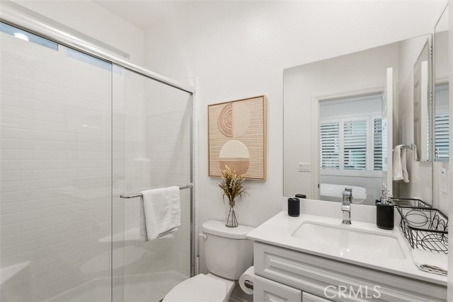 Detail Gallery Image 8 of 30 For 923 E 3rd St, Santa Ana,  CA 92701 - 4 Beds | 3/1 Baths