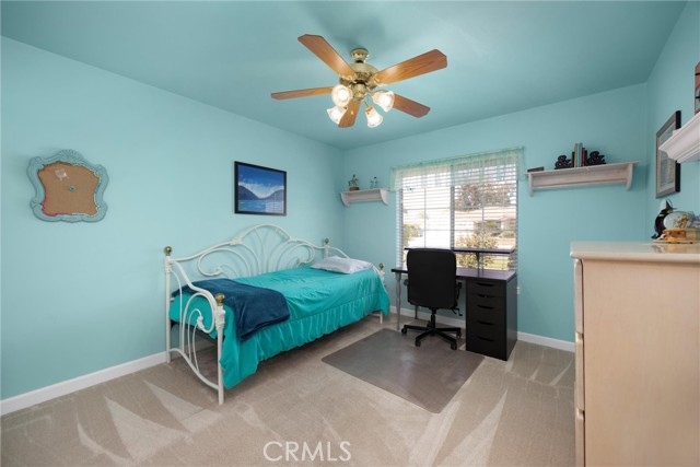 7705 Terry John Avenue, Bakersfield CA: https://media.crmls.org/medias/eba9d8a1-e8e6-4b59-81f5-d840d0336a60.jpg