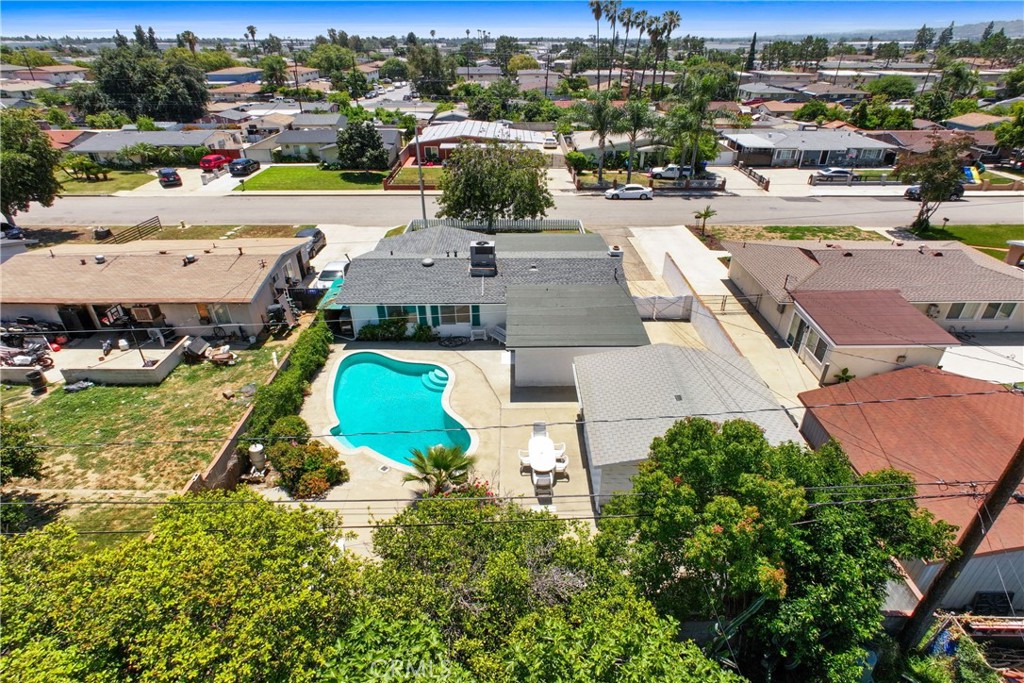 https://media.crmls.org/medias/ebaae731-68b6-41f3-a63f-223e80013834.jpg?preset=X-Large