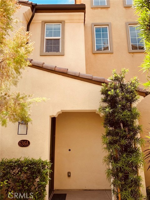 636 S Gladys Avenue, San Gabriel CA: https://media.crmls.org/medias/ebab4cee-9c91-49dd-9bc2-2396e8c9f444.jpg