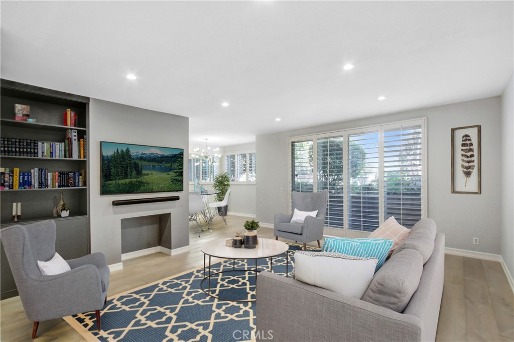 4949 Genesta Avenue #104