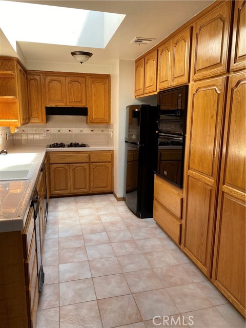 Detail Gallery Image 5 of 21 For 3746 Valle Vista, Chino Hills,  CA 91709 - 4 Beds | 2 Baths