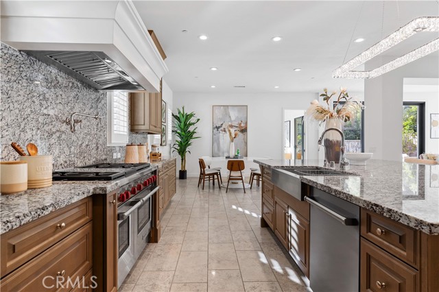 Detail Gallery Image 35 of 74 For 111 Great Oak, Irvine,  CA 92602 - 5 Beds | 5/1 Baths