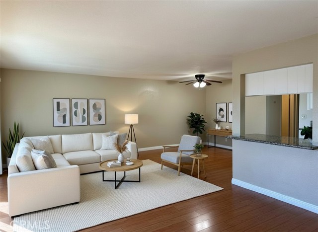 Front Image Thumbnail for CROC25253732