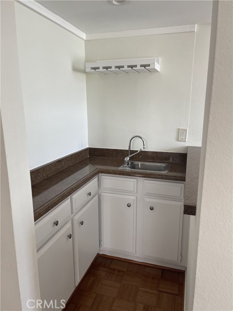 Detail Gallery Image 10 of 35 For 14521 Benefit St #306,  Sherman Oaks,  CA 91403 - 2 Beds | 2 Baths