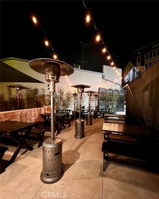 806 E Third Street, Los Angeles CA: https://media.crmls.org/medias/ebaed2ea-735d-4e7f-a4c2-0eea1000f29e.jpg