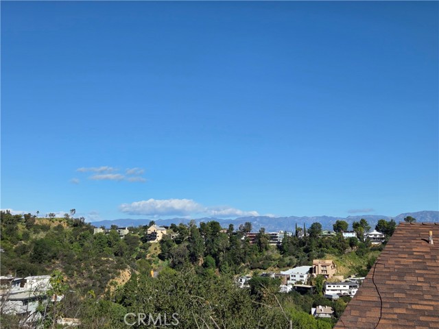 Detail Gallery Image 7 of 9 For 2211 Ridgemont, Los Angeles,  CA 90046 - 3 Beds | 2 Baths