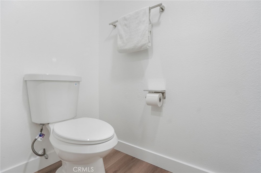 https://media.crmls.org/medias/ebaf7a92-6e14-44d6-a9c8-89d3802bbec0.jpg?preset=X-Large
