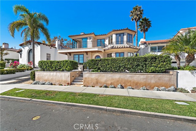 Detail Gallery Image 54 of 71 For 177 Crescent Bay Dr, Laguna Beach,  CA 92651 - 4 Beds | 4/2 Baths