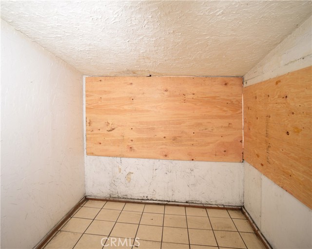 Detail Gallery Image 17 of 21 For 142 W 58th, Los Angeles,  CA 90037 - 2 Beds | 1 Baths