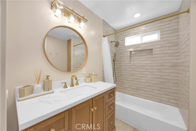 2430 Marber Avenue, Long Beach CA: https://media.crmls.org/medias/ebb24f6f-7c8d-4865-b707-72372bc32c1c.jpg