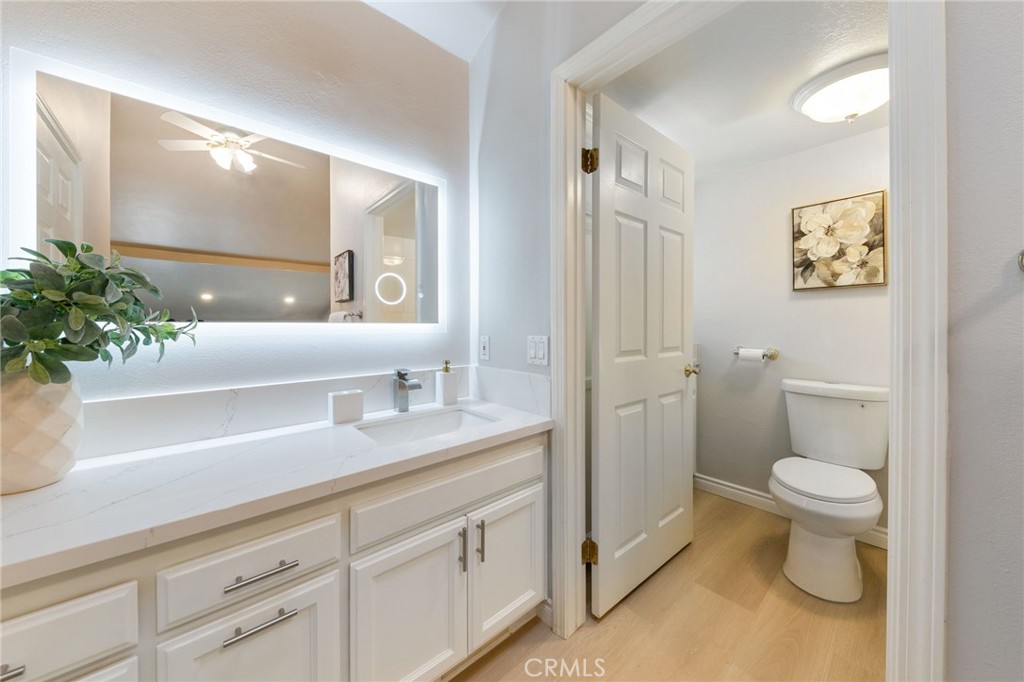 Ebb25874 30bd 4b8a B990 4a16462cf3bc