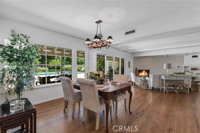 Detail Gallery Image 15 of 50 For 19439 Mayall St, Northridge,  CA 91324 - 4 Beds | 4 Baths