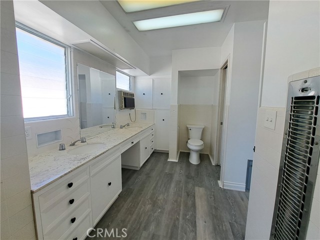 14356 Greenleaf Street, Sherman Oaks CA: https://media.crmls.org/medias/ebb36a16-52cf-43e4-a6f2-47570df6c5c9.jpg