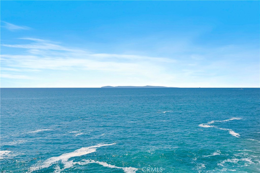 https://media.crmls.org/medias/ebb45822-ce21-4b51-99d9-2959c76c94d8.jpg?preset=X-Large