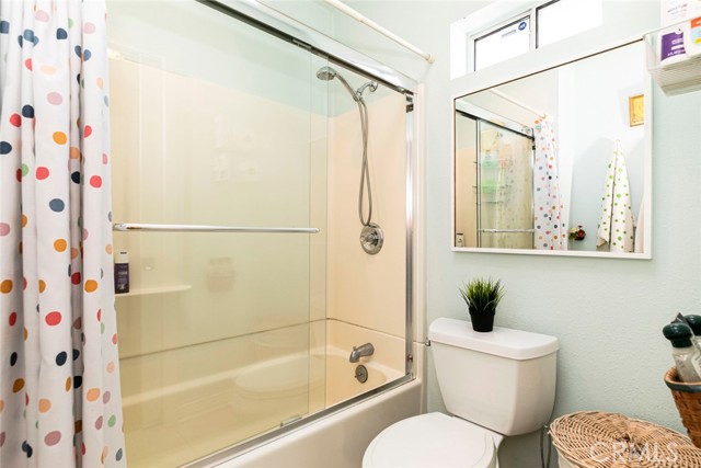 Detail Gallery Image 18 of 29 For 11020 Scoville Ave, Sunland,  CA 91040 - 3 Beds | 2 Baths