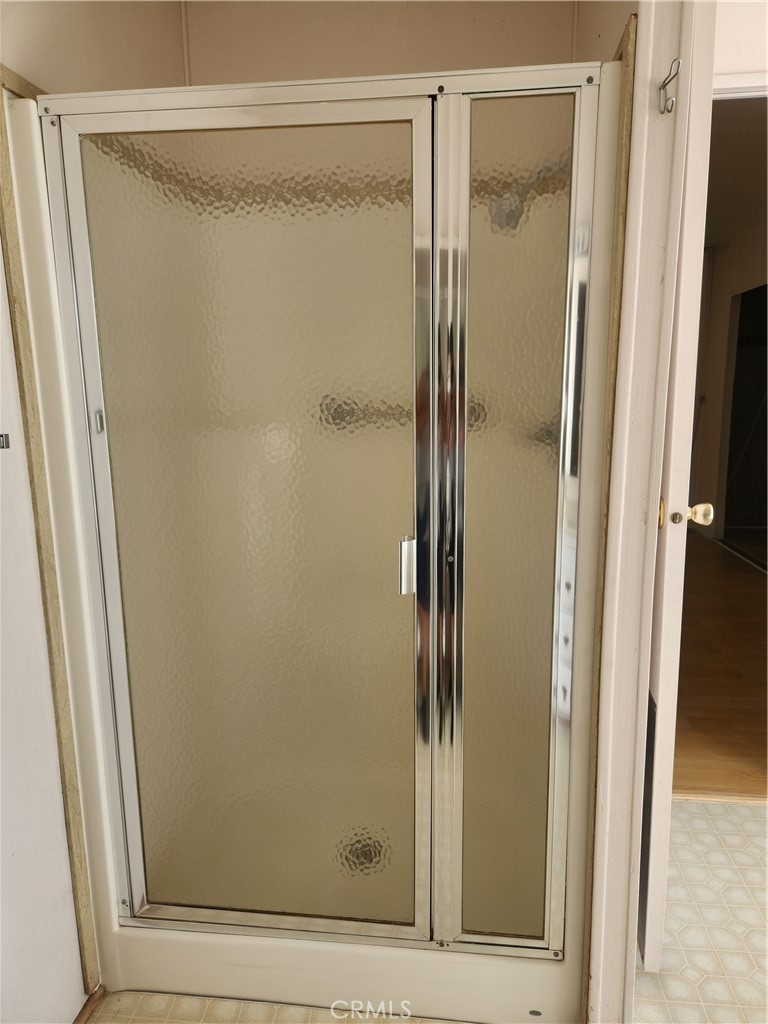 https://media.crmls.org/medias/ebb540a3-b81e-4124-ad8d-e8915d295ad5.jpg?preset=X-Large