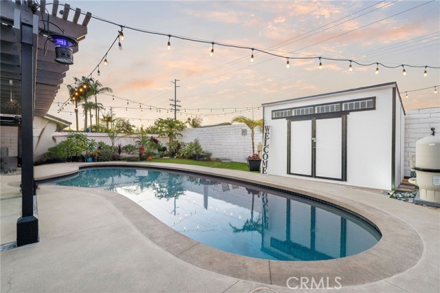 Detail Gallery Image 32 of 36 For 6611 Crista Palma, Huntington Beach,  CA 92647 - 5 Beds | 3 Baths