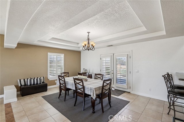 8294 Aster Road, Oak Hills CA: https://media.crmls.org/medias/ebb6f119-5edf-491a-93c6-f39de3b1fb21.jpg