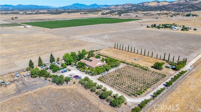 Detail Gallery Image 4 of 57 For 65380 San Lucas, Lockwood,  CA 93932 - 3 Beds | 2 Baths