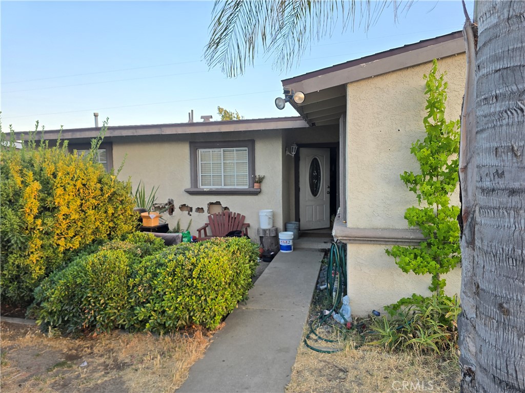 1346 E El Morado Court