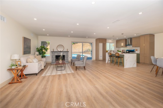 Detail Gallery Image 3 of 58 For 1737 Storrs Pl, Pomona,  CA 91766 - 4 Beds | 2 Baths
