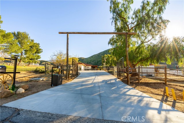 Detail Gallery Image 2 of 69 For 2862 Calmgarden Rd, Acton,  CA 93510 - 4 Beds | 3 Baths