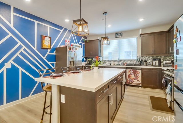 1905 Soho Lane, Chula Vista CA: https://media.crmls.org/medias/ebbafa00-a1ec-49b1-977e-7dcff01e6b8e.jpg