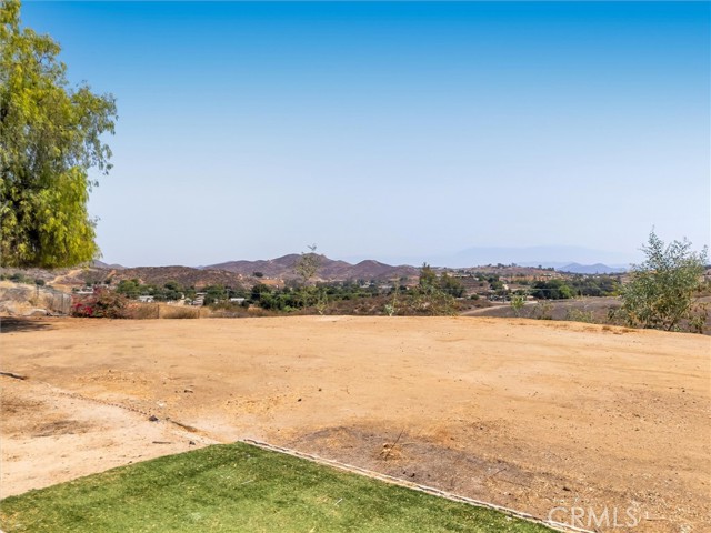 33310 Homestead Lane, Wildomar CA: https://media.crmls.org/medias/ebbd2b79-f988-409a-907d-7c79df4c4071.jpg