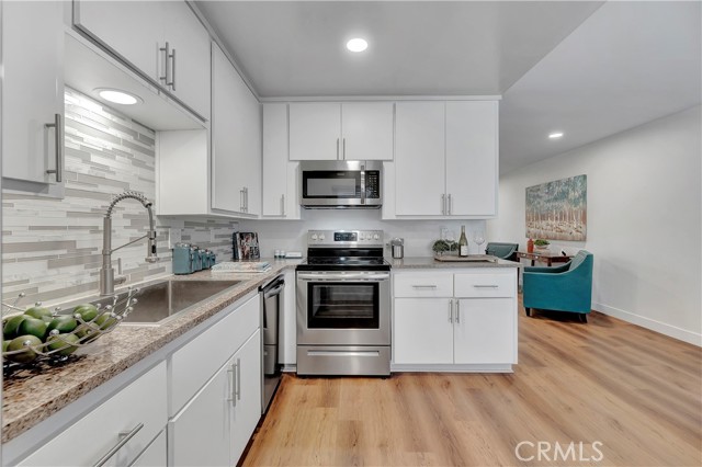 Detail Gallery Image 7 of 27 For 444 Obispo Ave #201,  Long Beach,  CA 90814 - 1 Beds | 1 Baths