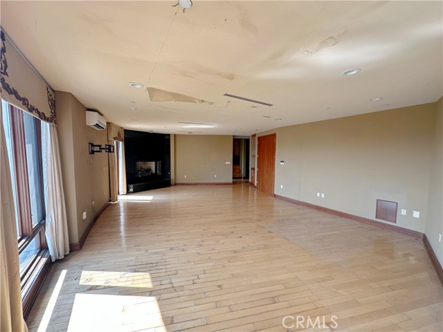 5077 Schumacher Road, Calabasas CA: https://media.crmls.org/medias/ebbdc086-6413-48c0-8518-17841126c1ba.jpg