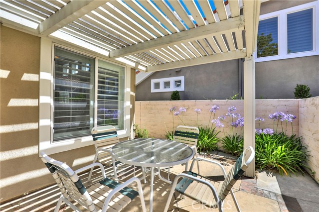 21226 Cancun, Mission Viejo CA: https://media.crmls.org/medias/ebbe6193-c9e2-40ee-b8c2-eaff8b30d31f.jpg