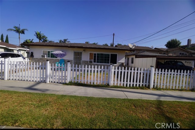 Detail Gallery Image 4 of 4 For 7913 Howe St, Paramount,  CA 90723 - – Beds | – Baths