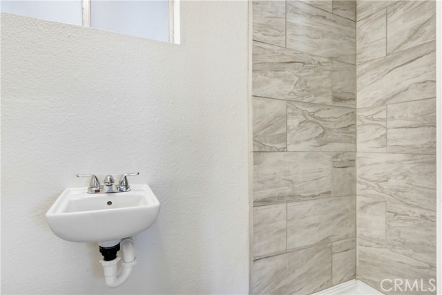 Detail Gallery Image 10 of 11 For 1455 S State St #239,  Hemet,  CA 92543 - 2 Beds | 2 Baths