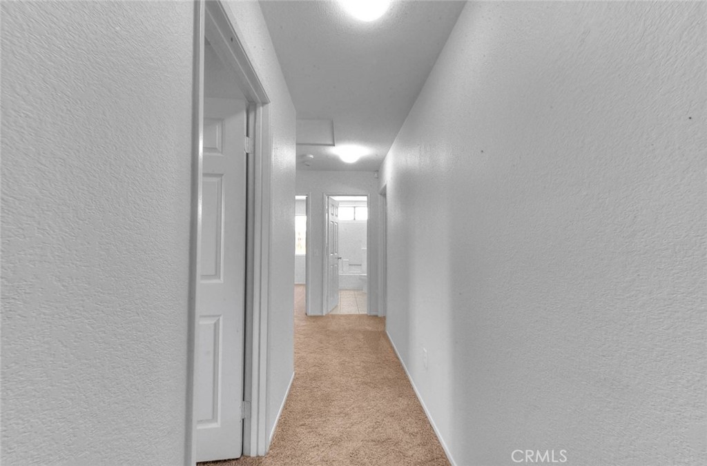 https://media.crmls.org/medias/ebbf2cca-b078-4ce7-9c8f-e93579b491ea.jpg?preset=X-Large