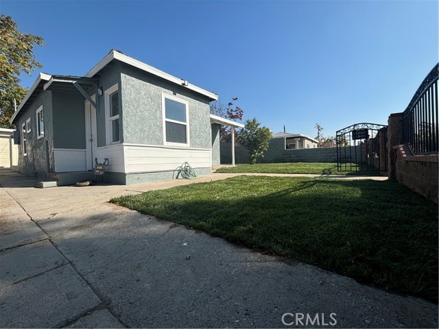 25170 Elmo Drive, San Bernardino, California 92404, 2 Bedrooms Bedrooms, ,1 BathroomBathrooms,Residential,For Sale,25170 Elmo Drive,CRDW24216002