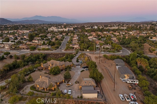 14787 Wood Road, Riverside CA: https://media.crmls.org/medias/ebbfb0ad-0df9-4efb-9650-a6992bcdc69a.jpg