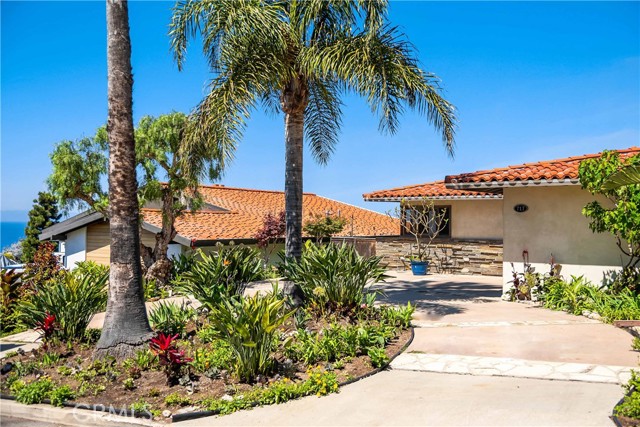 717 Cloyden Square, Palos Verdes Estates, California 90274, 4 Bedrooms Bedrooms, ,2 BathroomsBathrooms,Residential,Sold,Cloyden,SB21192553