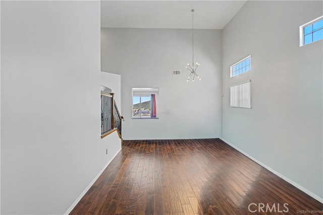 Detail Gallery Image 3 of 31 For 172 Goldenrod Ave, Perris,  CA 92570 - 5 Beds | 3 Baths