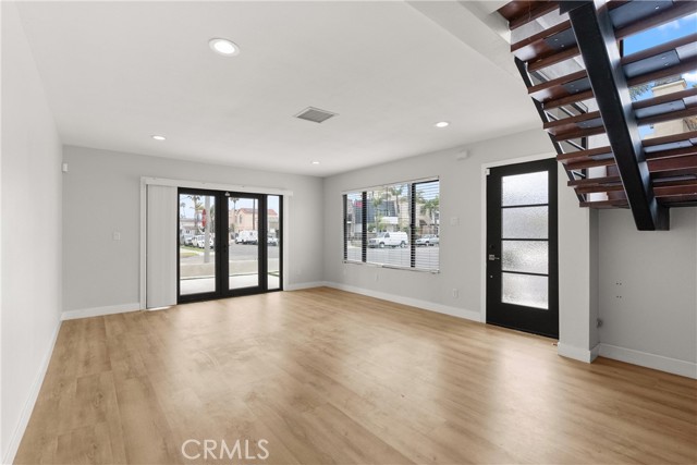 228 20th Street, Huntington Beach CA: https://media.crmls.org/medias/ebc00e38-5736-4936-8cee-7025289b2792.jpg