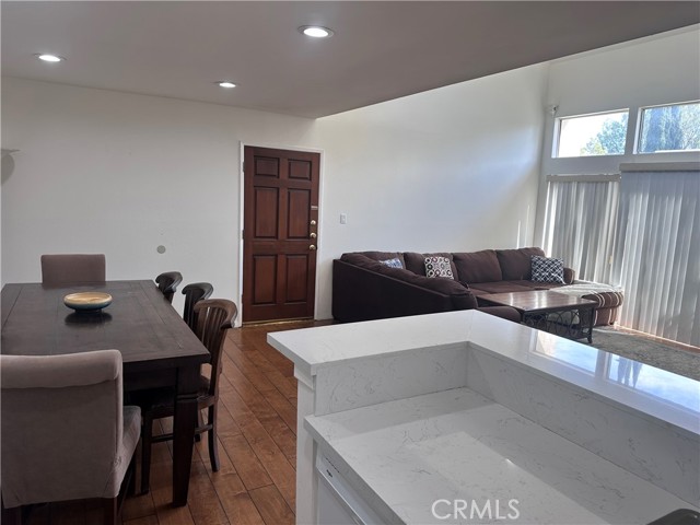 Detail Gallery Image 12 of 34 For 5700 Etiwanda #264,  Tarzana,  CA 91356 - 3 Beds | 2 Baths