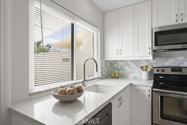Detail Gallery Image 15 of 54 For 48668 Desert Flower Drive, Palm Desert,  CA 92260 - 2 Beds | 1 Baths