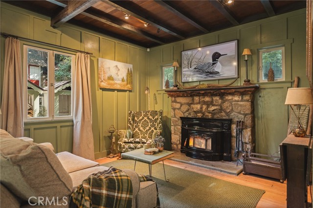 655 Cottage Grove Drive, Lake Arrowhead, CA 92352